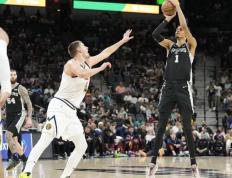 蒂姆回归赛场，关键助攻首场状态亮眼，美国队观众沸腾！