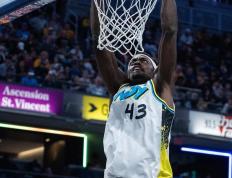 西亚卡姆三巨头联手，唐斯得分突破，爵士冲击季后赛！