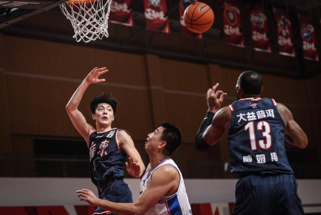 四川男篮外线射手稳定命中率，成为神级神射手
