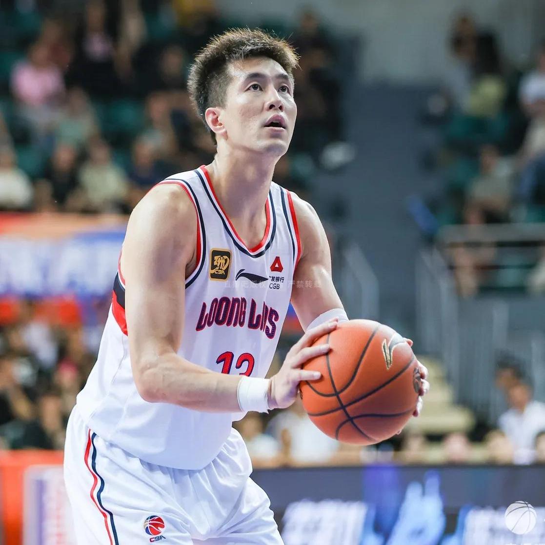 郭艾伦手感滚烫，带领热刺惊险密尔沃基雄鹿，赛后一句话霸气侧漏(乔帅对郭艾伦评价)